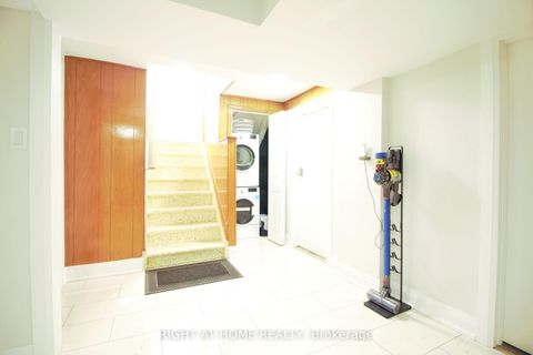 Photo 10 at 263 Patricia Avenue, Newtonbrook West, Toronto