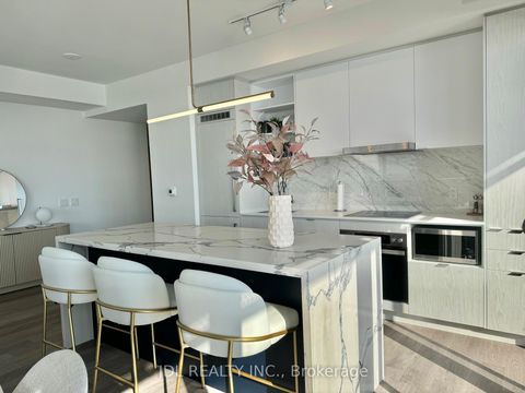 Photo 2 at 5811 - 55 Cooper Street, Waterfront Communities C8, Toronto