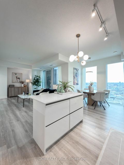 Photo 10 at 3709 - 238 Simcoe Street, Chinatown, Toronto