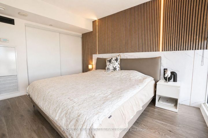 Photo 2 at 717 - 72 Esther Shiner Boulevard, Bayview Village, Toronto