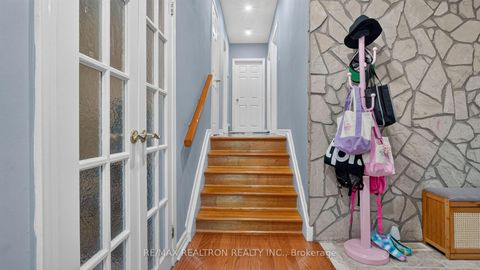 Photo 6 at 8 Bonnechere Crescent, Bendale, Toronto