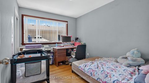Photo 8 at 8 Bonnechere Crescent, Bendale, Toronto