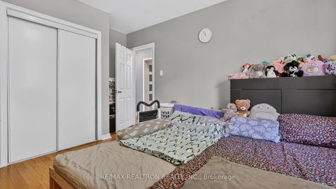 Photo 14 at 8 Bonnechere Crescent, Bendale, Toronto