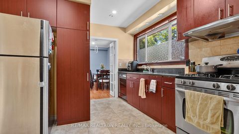 Photo 16 at 8 Bonnechere Crescent, Bendale, Toronto