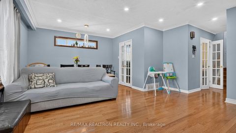 Photo 22 at 8 Bonnechere Crescent, Bendale, Toronto