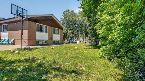 Photo 41 at 8 Bonnechere Crescent, Bendale, Toronto