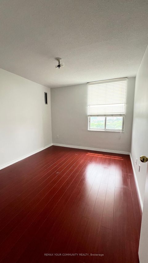 Photo 14 at 1606 - 5 Shady Golfway, Flemingdon Park, Toronto