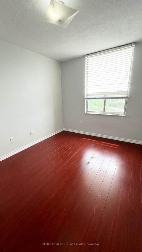 Photo 17 at 1606 - 5 Shady Golfway, Flemingdon Park, Toronto