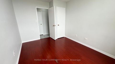 Photo 18 at 1606 - 5 Shady Golfway, Flemingdon Park, Toronto