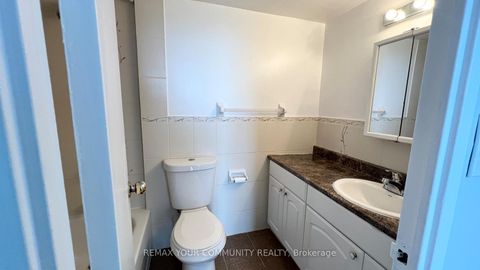 Photo 19 at 1606 - 5 Shady Golfway, Flemingdon Park, Toronto