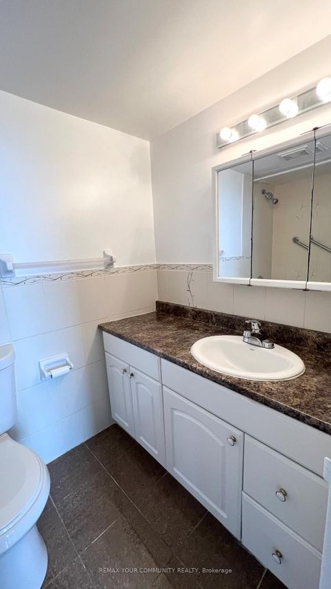 Photo 20 at 1606 - 5 Shady Golfway, Flemingdon Park, Toronto