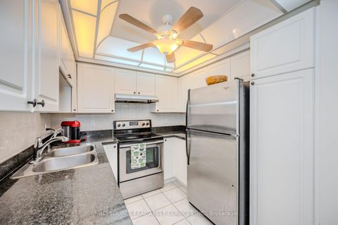 Photo 9 at 316 - 211 Randolph Road, Leaside, Toronto