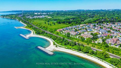 Photo 3 at 22 Lakeridge Drive, Centennial Scarborough, Toronto