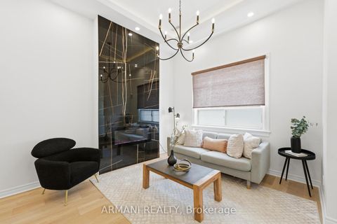 Photo 4 at 918 Ossington Avenue, Junction, Toronto