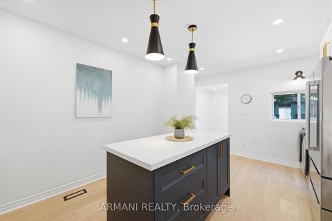 Photo 12 at 918 Ossington Avenue, Junction, Toronto