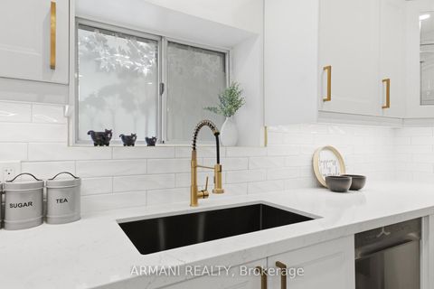 Photo 14 at 918 Ossington Avenue, Junction, Toronto