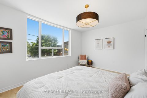 Photo 21 at 918 Ossington Avenue, Junction, Toronto