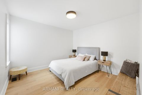 Photo 22 at 918 Ossington Avenue, Junction, Toronto