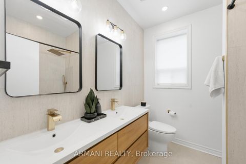 Photo 26 at 918 Ossington Avenue, Junction, Toronto