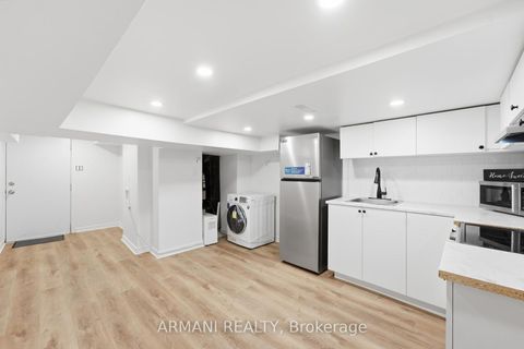 Photo 31 at 918 Ossington Avenue, Junction, Toronto