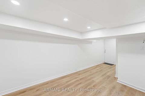 Photo 33 at 918 Ossington Avenue, Junction, Toronto