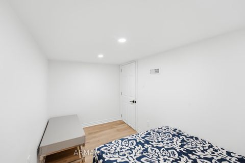 Photo 37 at 918 Ossington Avenue, Junction, Toronto