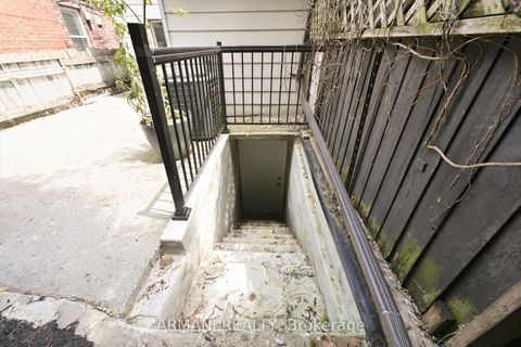 Photo 44 at 918 Ossington Avenue, Junction, Toronto
