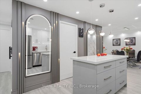 Photo 2 at 1003 - 299 Mill Road, Markland Wood, Toronto