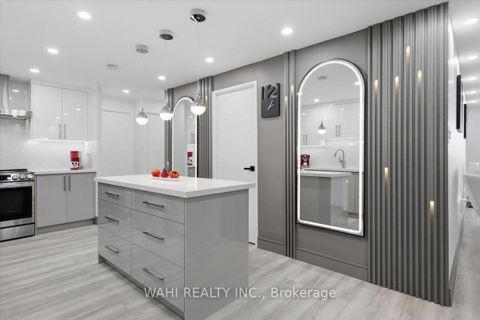 Photo 7 at 1003 - 299 Mill Road, Markland Wood, Toronto
