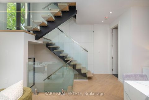 Photo 15 at 61 Shannon Street, Bellwoods, Toronto