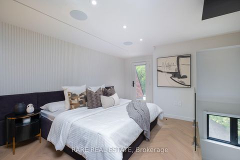 Photo 18 at 61 Shannon Street, Bellwoods, Toronto