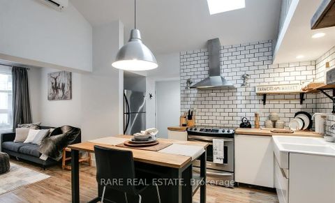 Photo 39 at 61 Shannon Street, Bellwoods, Toronto