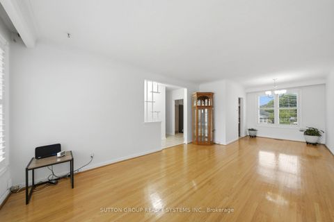 Photo 6 at 2870 Weston Road, Pelmo Park W5, Toronto