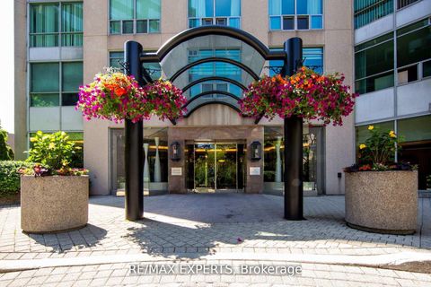 Photo 3 at 1006 - 942 Yonge Street, Annex, Toronto
