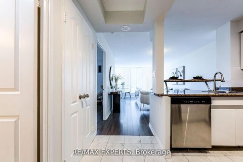 Photo 9 at 1006 - 942 Yonge Street, Annex, Toronto