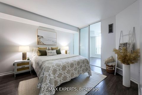 Photo 25 at 1006 - 942 Yonge Street, Annex, Toronto