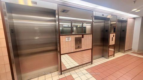 Photo 3 at 1610 - 160 Alton Towers Circle, Milliken, Toronto
