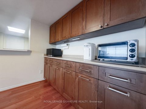 Photo 5 at 1610 - 160 Alton Towers Circle, Milliken, Toronto