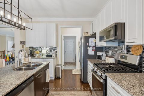 Photo 15 at 32 Beechener Street, Sutton & Jackson's Point, Georgina