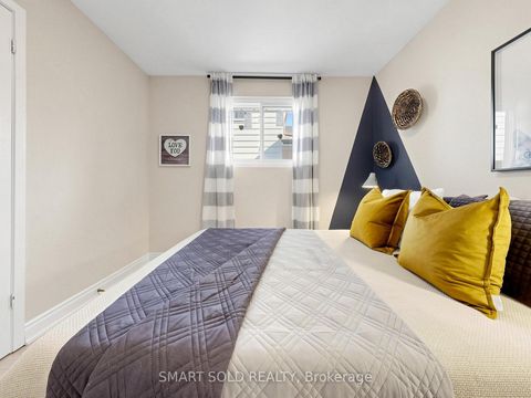 Photo 23 at 76 Clancy Drive, Don Valley Village, Toronto