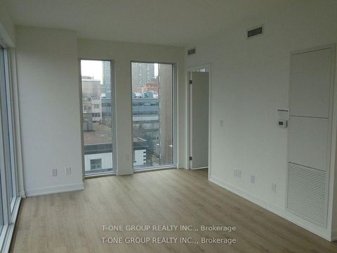 Photo 2 at 902 - 319 Jarvis Street, Moss Park, Toronto