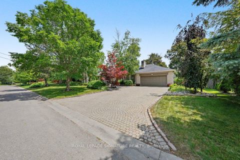 Photo 3 at 57 Wimpole Drive, Windfields, Toronto