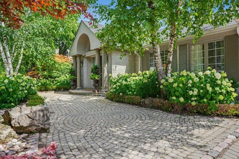 Photo 5 at 57 Wimpole Drive, Windfields, Toronto