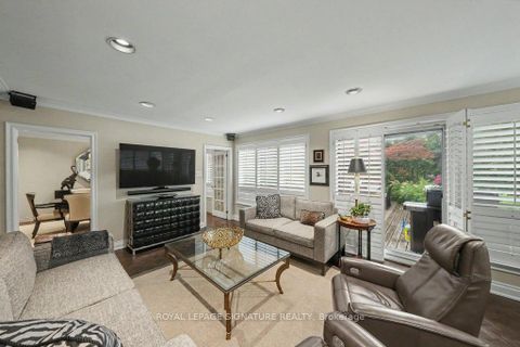 Photo 13 at 57 Wimpole Drive, Windfields, Toronto