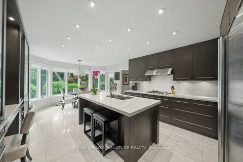 Photo 14 at 57 Wimpole Drive, Windfields, Toronto