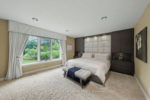 Photo 19 at 57 Wimpole Drive, Windfields, Toronto