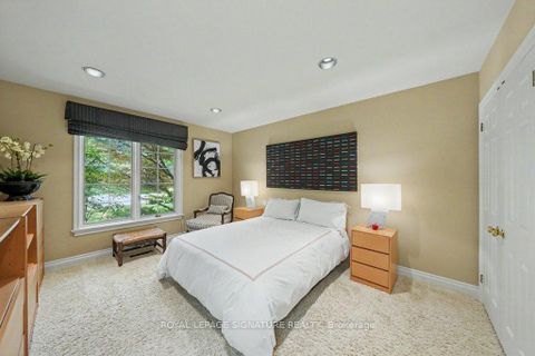 Photo 23 at 57 Wimpole Drive, Windfields, Toronto