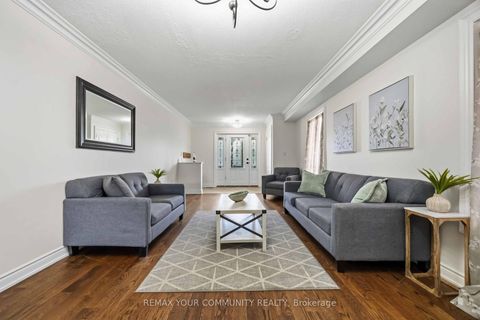 Photo 5 at 56 Hirst Avenue, Keswick South, Georgina