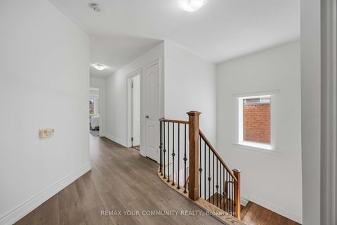 Photo 24 at 56 Hirst Avenue, Keswick South, Georgina