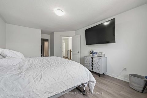 Photo 26 at 56 Hirst Avenue, Keswick South, Georgina